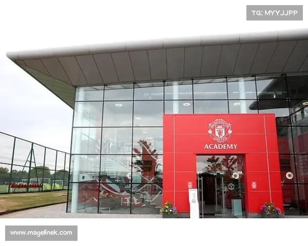 曼联斥资镑升级卡灵顿训练场,获批计划助力球队提升设施水平 曼联斥资镑升级卡灵顿训练场,获批计划助力球队提升设施水平